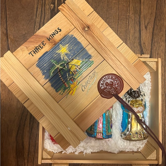 Kurt S Adler, Inc “Three Kings” Handblown glass ornaments - Picture 3 of 4